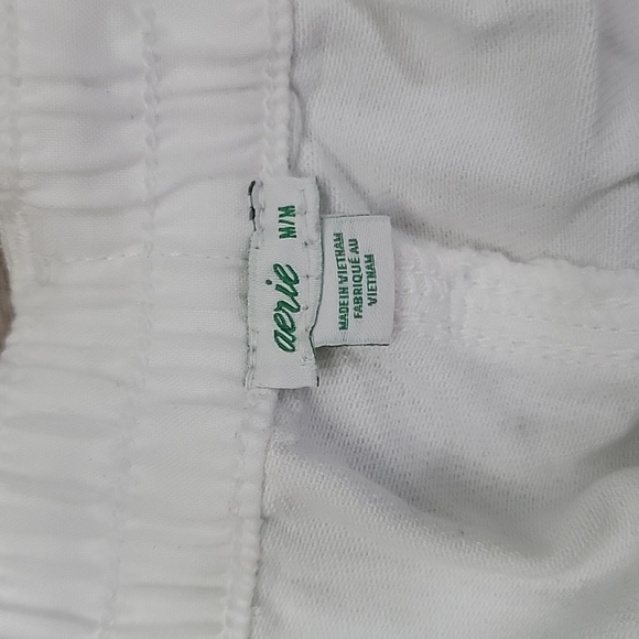 White shorts - Picture 4 of 4